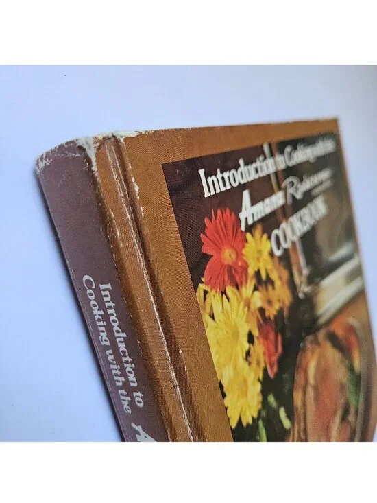 Introduction to Cooking Amana Radarange Microwave Oven Cookbook 1980 cottagecore - Picture 5 of 16